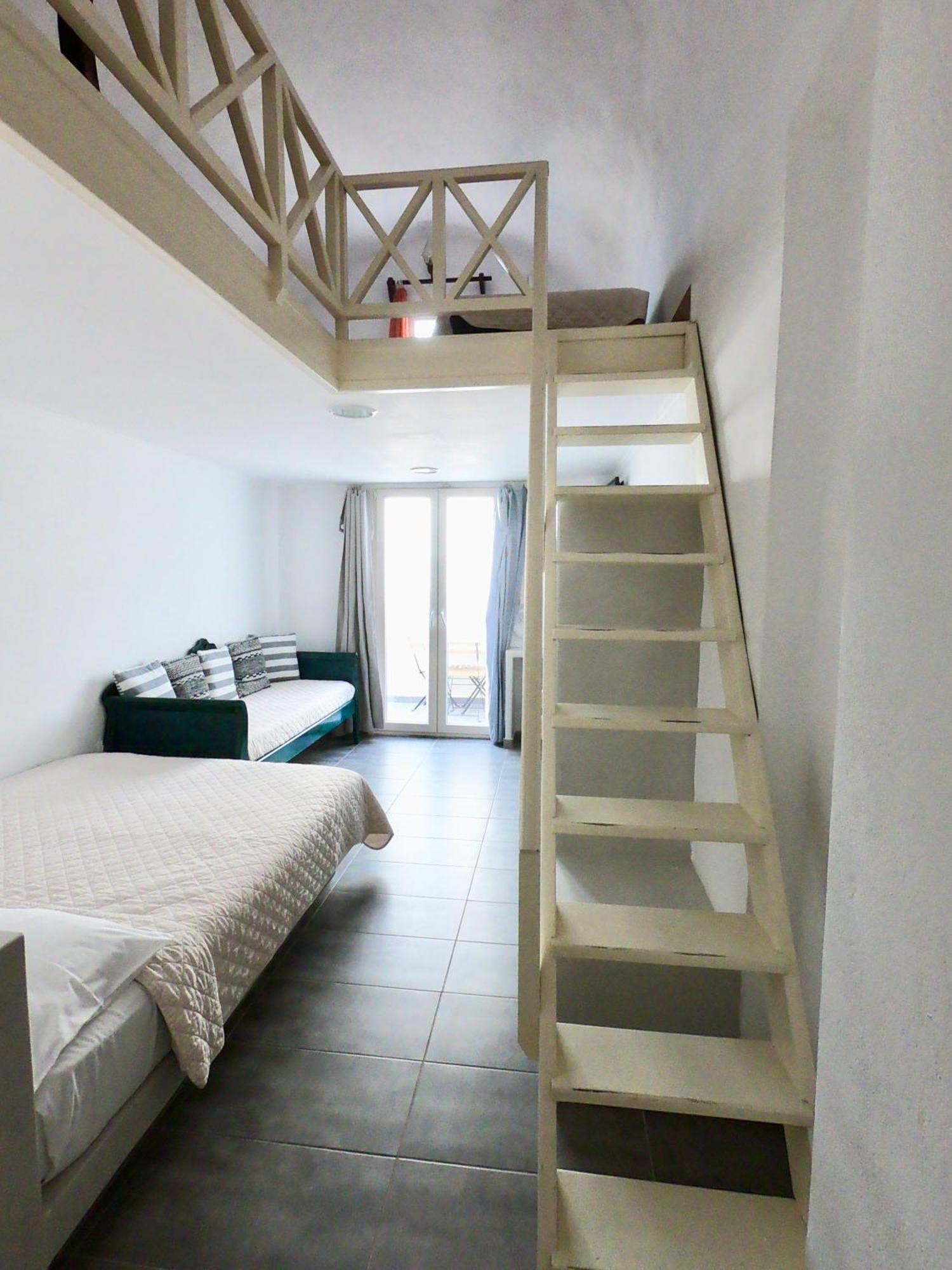 Anny Studios & Rooms Perissa Beach Zewnętrze zdjęcie