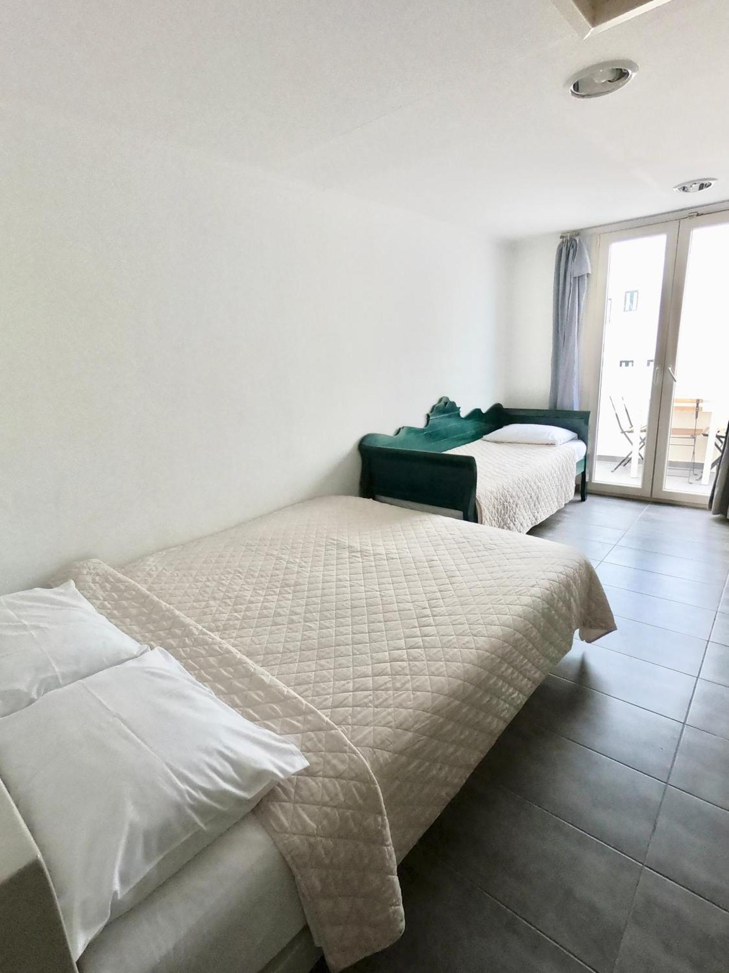 Anny Studios & Rooms Perissa Beach Zewnętrze zdjęcie